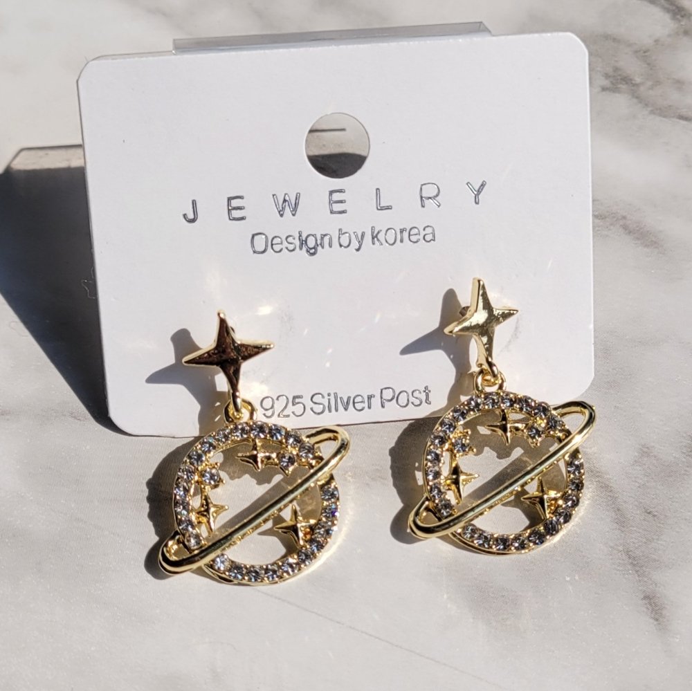 Planet Earrings 🪐